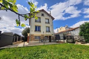 Picture of listing #330306656. House for sale in Argenteuil