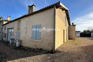 Picture of listing #330310700. Building for sale in Poitiers