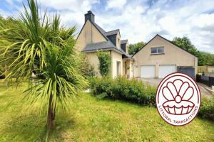 Picture of listing #330323310. House for sale in Auray