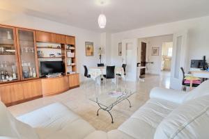 Picture of listing #330327576. Appartment for sale in Cannes