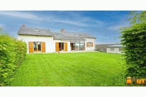 Picture of listing #330329641. House for sale in Étampes