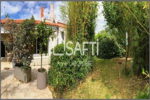 Picture of listing #330329648. House for sale in La Rochelle