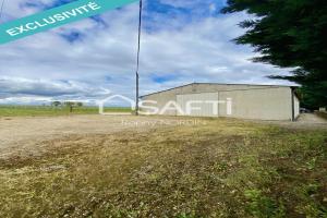 Picture of listing #330330010. Building for sale in Rauzan