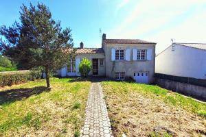 Picture of listing #330330441. House for sale in Vairé