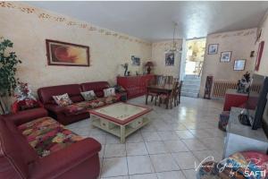Thumbnail of property #330330649. Click for details