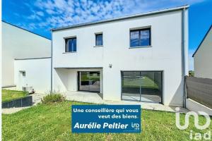 Picture of listing #330330930. House for sale in Bourgbarré