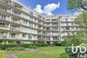 Picture of listing #330332216. Appartment for sale in Versailles