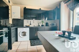 Photo de l'annonce nº 330332546. Appartement à vendre sur Tournon-sur-Rhône