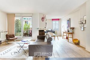 Picture of listing #330338931. Appartment for sale in Paris