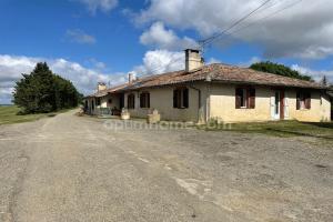 Picture of listing #330340280. House for sale in Lévignac