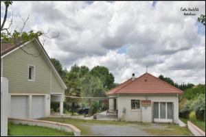 Thumbnail of property #330340491. Click for details