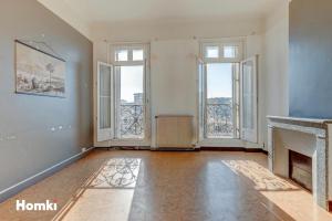 Picture of listing #330342270. Appartment for sale in Marseille