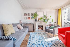 Picture of listing #330342495. Appartment for sale in Paris