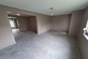 Thumbnail of property #330348402. Click for details