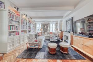 Picture of listing #330354982. Appartment for sale in Paris