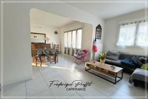 Picture of listing #330359859. Appartment for sale in Saint-Just-en-Chaussée
