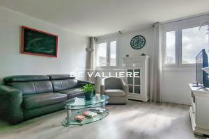 Picture of listing #330362247. Appartment for sale in Rueil-Malmaison