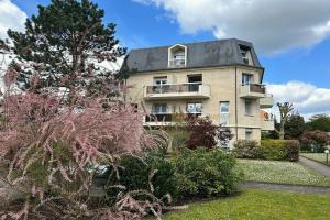 Picture of listing #330363223. Appartment for sale in Chantilly