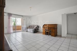 Picture of listing #330363442. Appartment for sale in La Destrousse