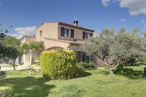 Picture of listing #330367306. House for sale in Peyrolles-en-Provence