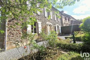 Picture of listing #330375077. House for sale in Fougères