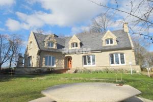 Picture of listing #330383921.  for sale in Dinan