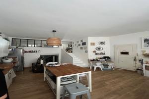 Picture of listing #330387103. Appartment for sale in Marseille