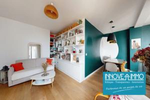Picture of listing #330410657. Appartment for sale in Versailles