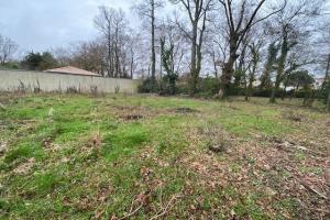 Thumbnail of property #330410944. Click for details