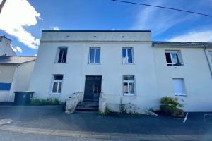 Picture of listing #330410992. Building for sale in Vannes