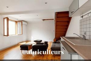 Picture of listing #330413429. House for sale in Marseille