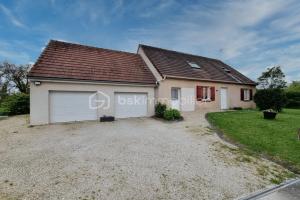 Picture of listing #330419211. House for sale in Germigny-des-Prés