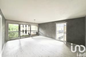 Picture of listing #330419621. Appartment for sale in Vélizy-Villacoublay