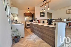 Picture of listing #330419728. Appartment for sale in Marseille
