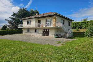 Picture of listing #330427877. House for sale in Panissières