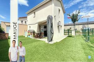 Thumbnail of property #330430359. Click for details