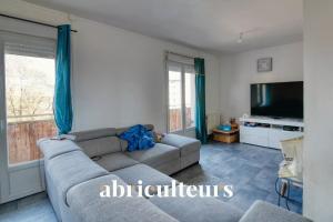 Picture of listing #330435887. Appartment for sale in Carmaux