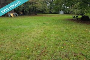 Picture of listing #330439414. Land for sale in Saint-Morillon