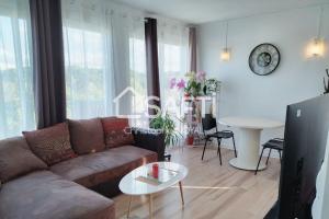 Picture of listing #330439527. Appartment for sale in Mourenx