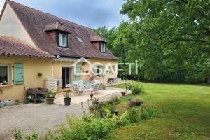 Picture of listing #330439873. House for sale in Saint-Martial-de-Nabirat