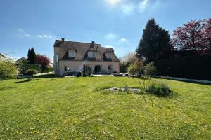 Picture of listing #330440088. House for sale in Saint-Rémy-lès-Chevreuse