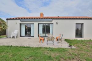 Picture of listing #330440518. House for sale in L'Île-d'Olonne