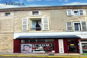 Picture of listing #330440562. Building for sale in Montignac