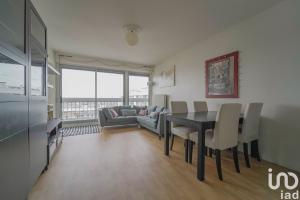 Picture of listing #330445974. Appartment for sale in Paris