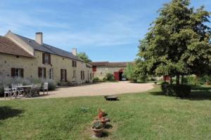 Picture of listing #330446055. House for sale in Lys-Haut-Layon