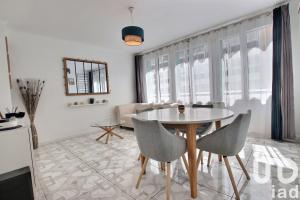 Picture of listing #330446074. Appartment for sale in Marseille