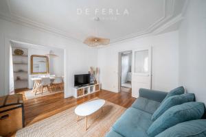 Picture of listing #330451744. Appartment for sale in Paris