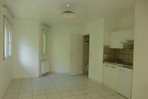 Thumbnail of property #330454525. Click for details