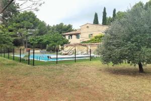 Picture of listing #330456182. House for sale in Vitrolles-en-Lubéron