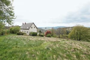 Picture of listing #330463004. House for sale in Villapourçon